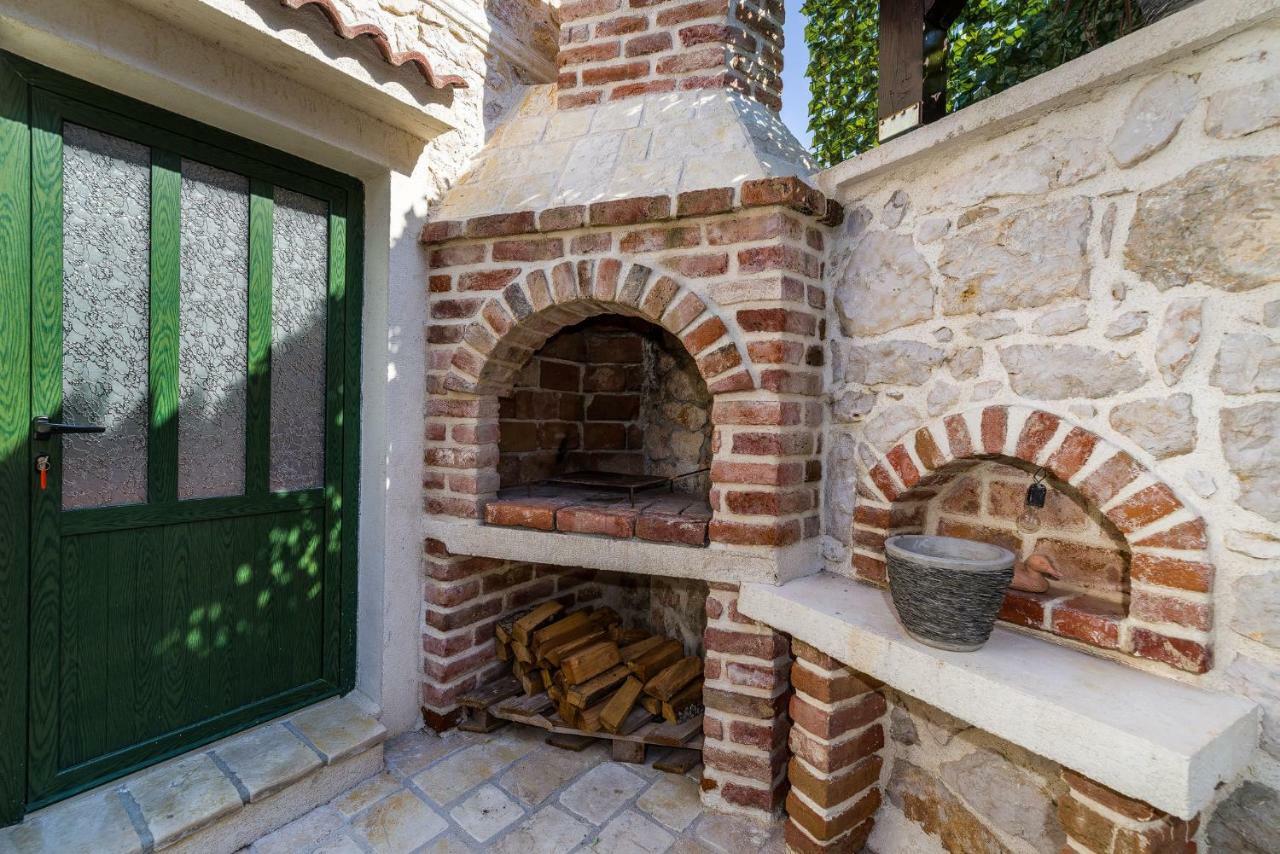 Stone House Villa Ražanac Exteriör bild